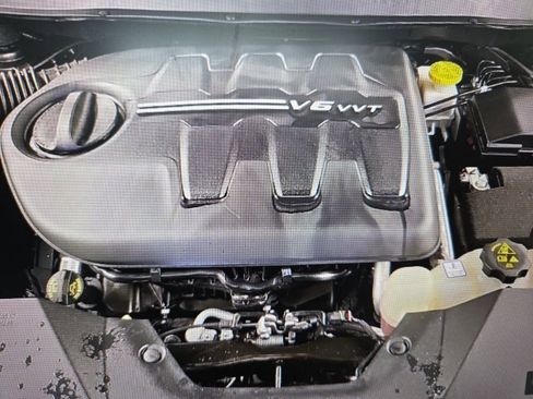 Used 2022 Jeep Cherokee Limited image 21