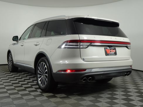 Used 2020 Lincoln Aviator Reserve w/ Class IV Trailer Tow Package image 44