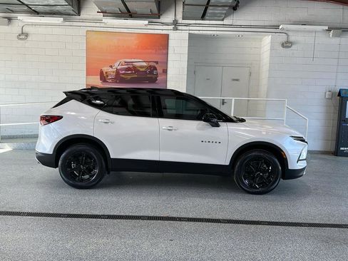 New 2025 Chevrolet Blazer LT w/ Midnight/Sport Edition image 2