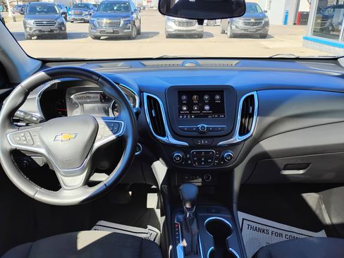 Used 2022 Chevrolet Equinox LT image 5