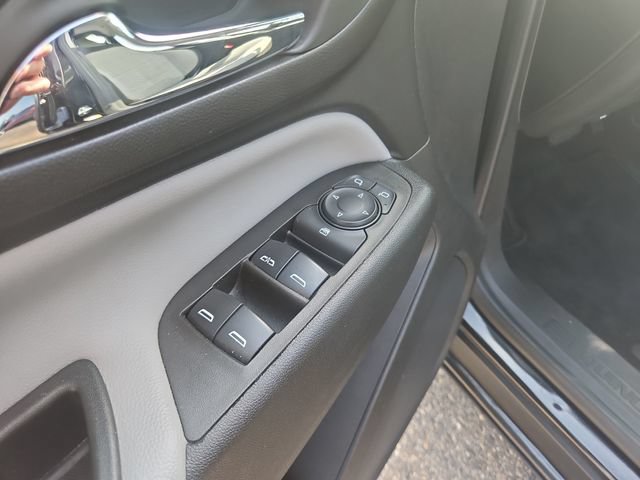 Used 2024 Chevrolet Equinox LS FWD image 11