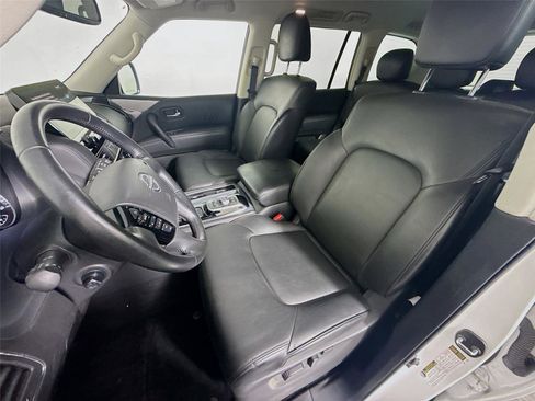 Used 2022 Nissan Armada SV w/ SV Appearance Package image 2
