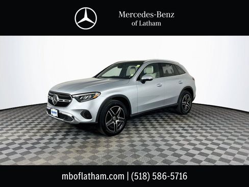 Used 2026 Mercedes-Benz GLC 300 4MATIC image 1