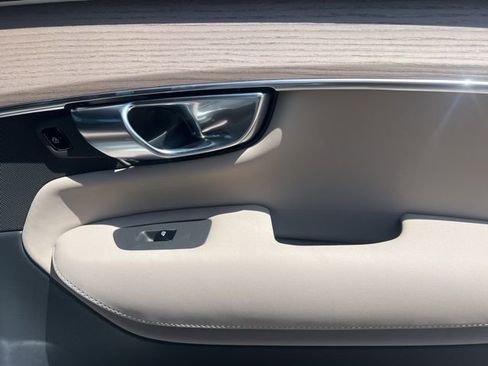 New 2026 Volvo XC90 B6 Plus w/ Protection Package AWD/4WD image 32