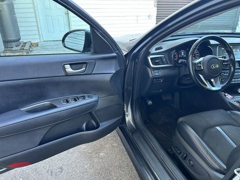 Used 2020 Kia Optima S image 4