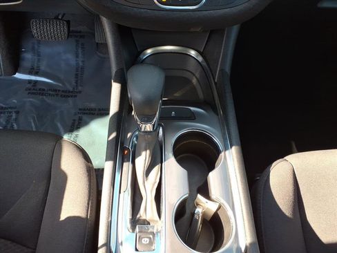 Used 2023 Chevrolet Malibu LT image 24