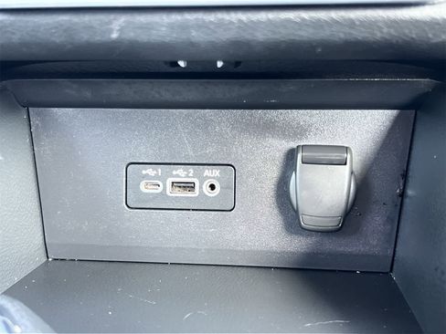 Used 2022 Nissan Sentra SV image 31