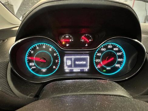 Used 2017 Chevrolet Cruze LT w/ Convenience Package FWD image 35