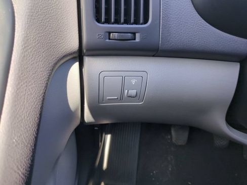 Used 2010 Hyundai Elantra FWD image 27