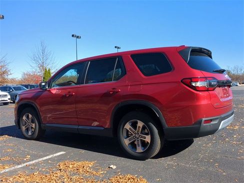 New 2025 Honda Pilot EX-L image 6