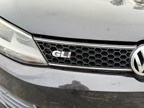 Used 2013 Volkswagen Jetta GLI image 2