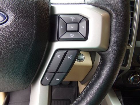 Used 2017 Ford F150 Lariat AWD/4WD image 44