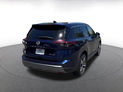 Used 2026 Nissan Rogue SL AWD/4WD image 14