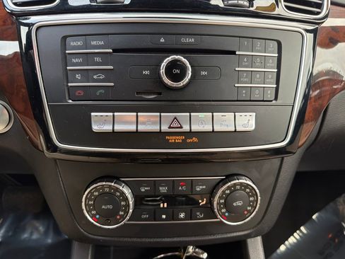 Used 2017 Mercedes-Benz GLS 450 4MATIC w/ Premium Package image 20