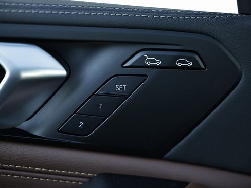 New 2026 BMW X6 xDrive40i w/ Premium Package image 16