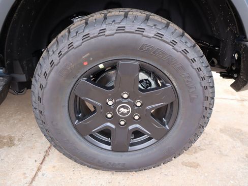 New 2025 Ford Bronco Outer Banks image 19