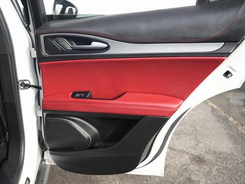 Used 2019 Alfa Romeo Stelvio Ti Sport w/ Quick Order Package 22S Sport image 39