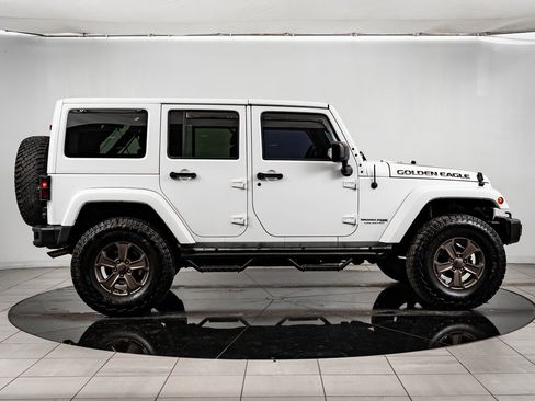 Used 2018 Jeep Wrangler Unlimited Sport image 6