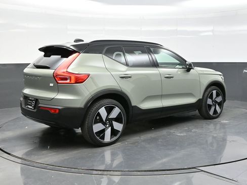 Used 2023 Volvo XC40 Recharge Ultimate w/ Protection Package Premier image 7