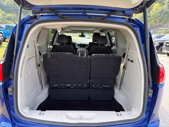 Used 2019 Chrysler Pacifica Limited FWD image 21