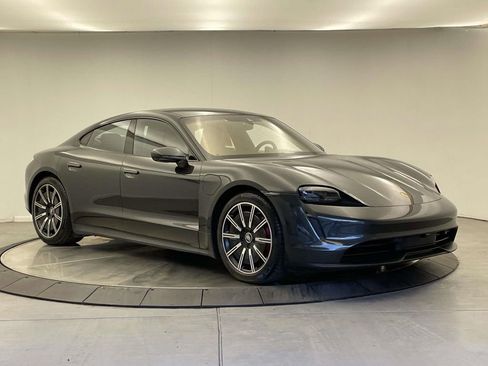 Used 2021 Porsche Taycan 4S image 9
