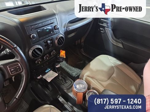 Used 2018 Jeep Wrangler Unlimited Sport S AWD/4WD image 12