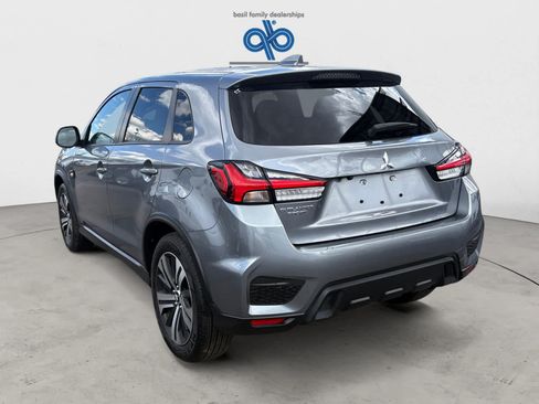 Used 2025 Mitsubishi Outlander Sport AWD image 3