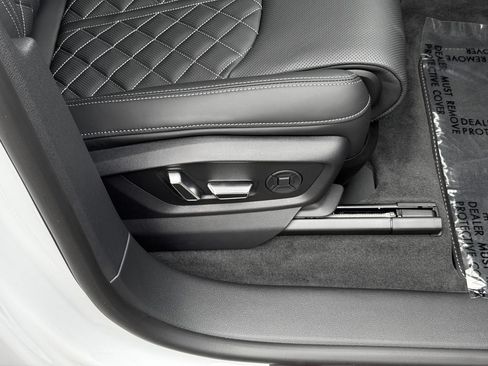 New 2026 Audi SQ8 Premium Plus AWD/4WD image 28