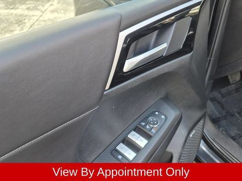 Used 2025 Mitsubishi Outlander SE AWD/4WD image 15