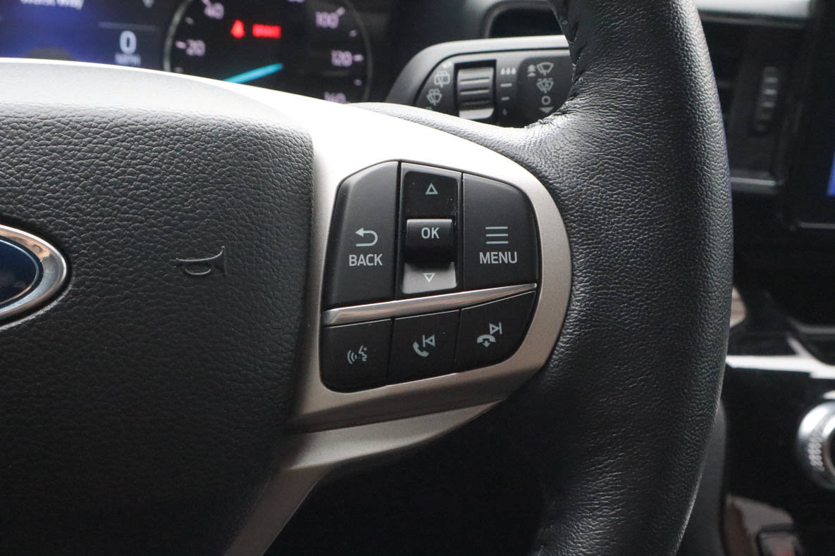 Used 2022 Ford Explorer Limited w/ Equipment Group 301A RWD image 31