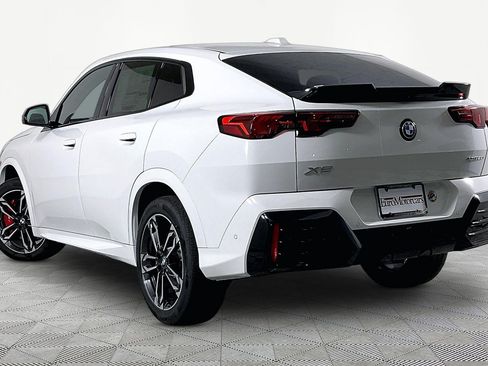 New 2026 BMW X2 xDrive28i w/ Technology Package AWD/4WD image 4