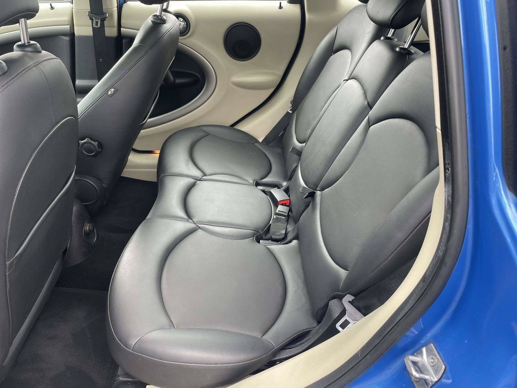 Used 2013 MINI Cooper Countryman FWD image 12