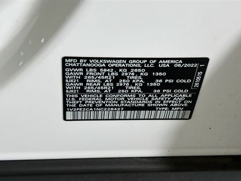 Used 2022 Volkswagen Atlas Cross Sport SEL Premium R-Line image 33