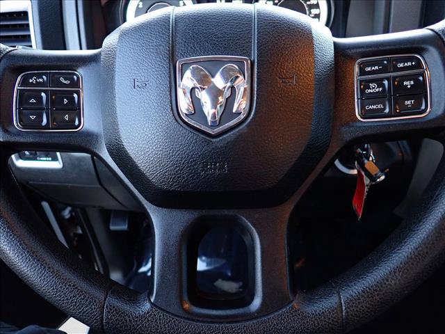 Used 2015 RAM 1500 Classic SLT AWD/4WD image 14