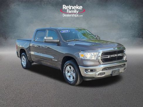 Used 2019 RAM 1500 Big Horn AWD/4WD image 3