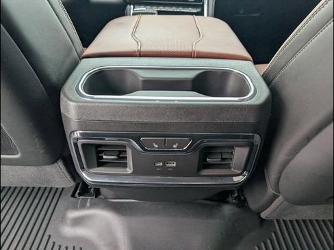 Used 2024 GMC Sierra 1500 Denali Ultimate image 17
