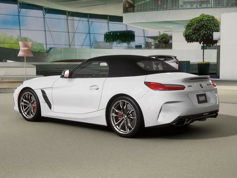 New 2026 BMW Z4 M40i w/ Premium Package image 2