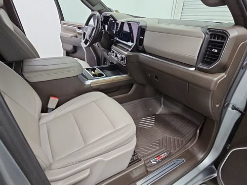 Used 2024 Chevrolet Silverado 2500 LT w/ Texas Edition AWD/4WD image 38