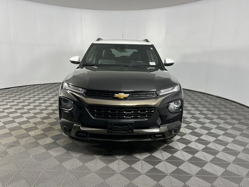 Used 2023 Chevrolet TrailBlazer ACTIV w/ Sun and Liftgate Package image 11