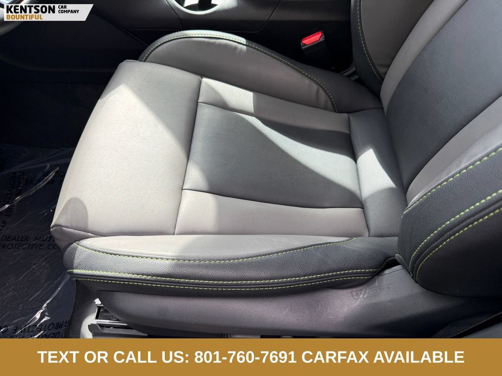 Used 2025 Subaru Outback Onyx Edition AWD/4WD image 27
