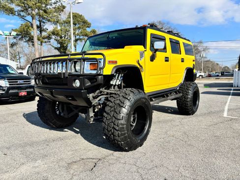 Used 2003 HUMMER H2 w/ Preferred Equipment Group image 1