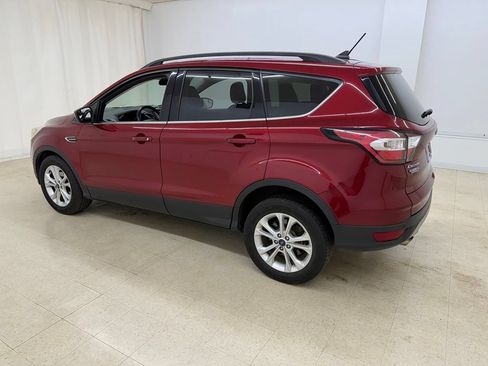 Used 2018 Ford Escape SEL FWD image 3