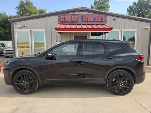 Used 2022 Chevrolet Blazer LT w/ Redline Edition FWD image 3