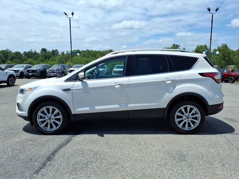 Used 2018 Ford Escape Titanium AWD/4WD image 2