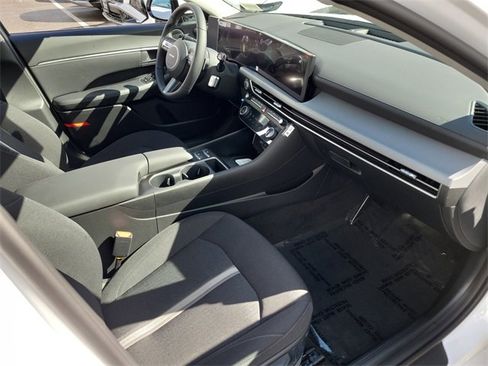 Used 2026 Hyundai Sonata SEL image 19