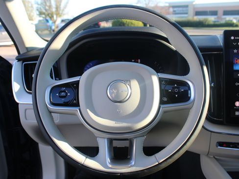 New 2026 Volvo XC60 B5 Ultra w/ Protection Package Premier image 14