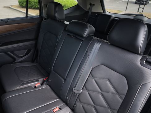 Used 2024 Volkswagen Atlas SE FWD image 14