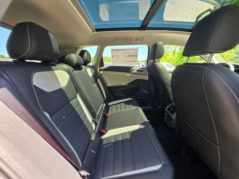 New 2026 Volkswagen Taos SEL AWD/4WD image 11
