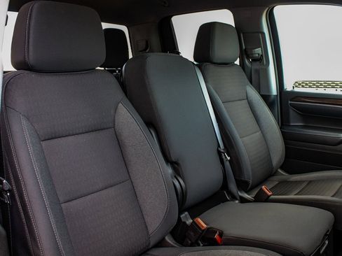 Used 2023 Chevrolet Silverado 1500 LT image 37