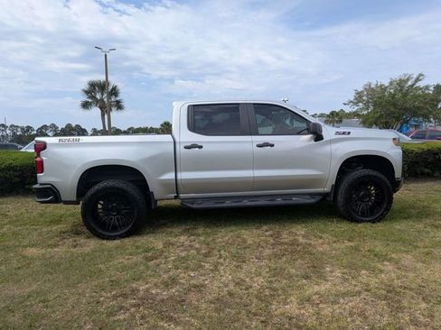 Used 2021 Chevrolet Silverado 1500 Custom Trail Boss AWD/4WD image 2